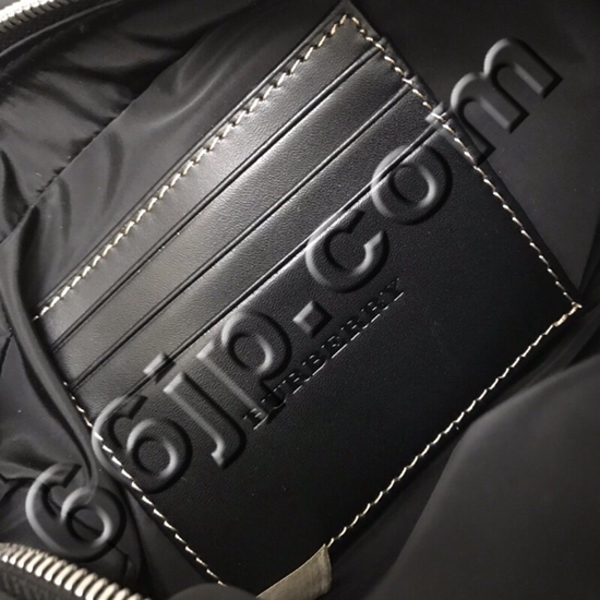 バーバリーバッグ着用イメージ